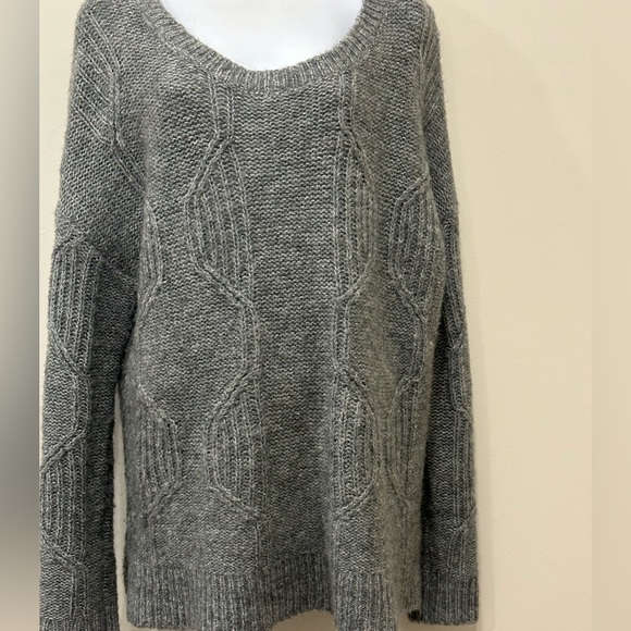 JOSIE Pullover Sweater Size L NEW - Picture 1 of 6